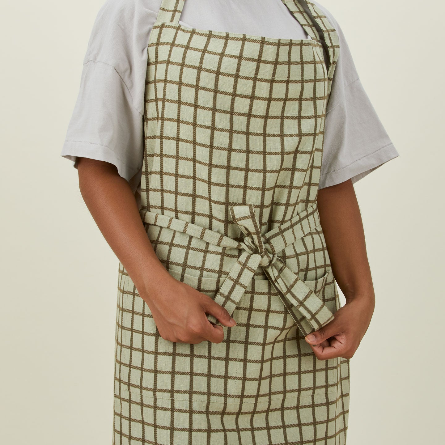 Essential Check Apron - Sage/Olive