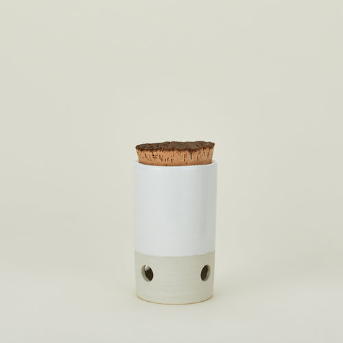 Atelier Trema garlic keeper with cork lid