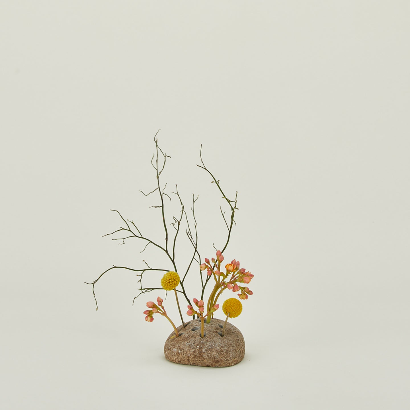 Bloomist Ikebana river rock round vase with florals