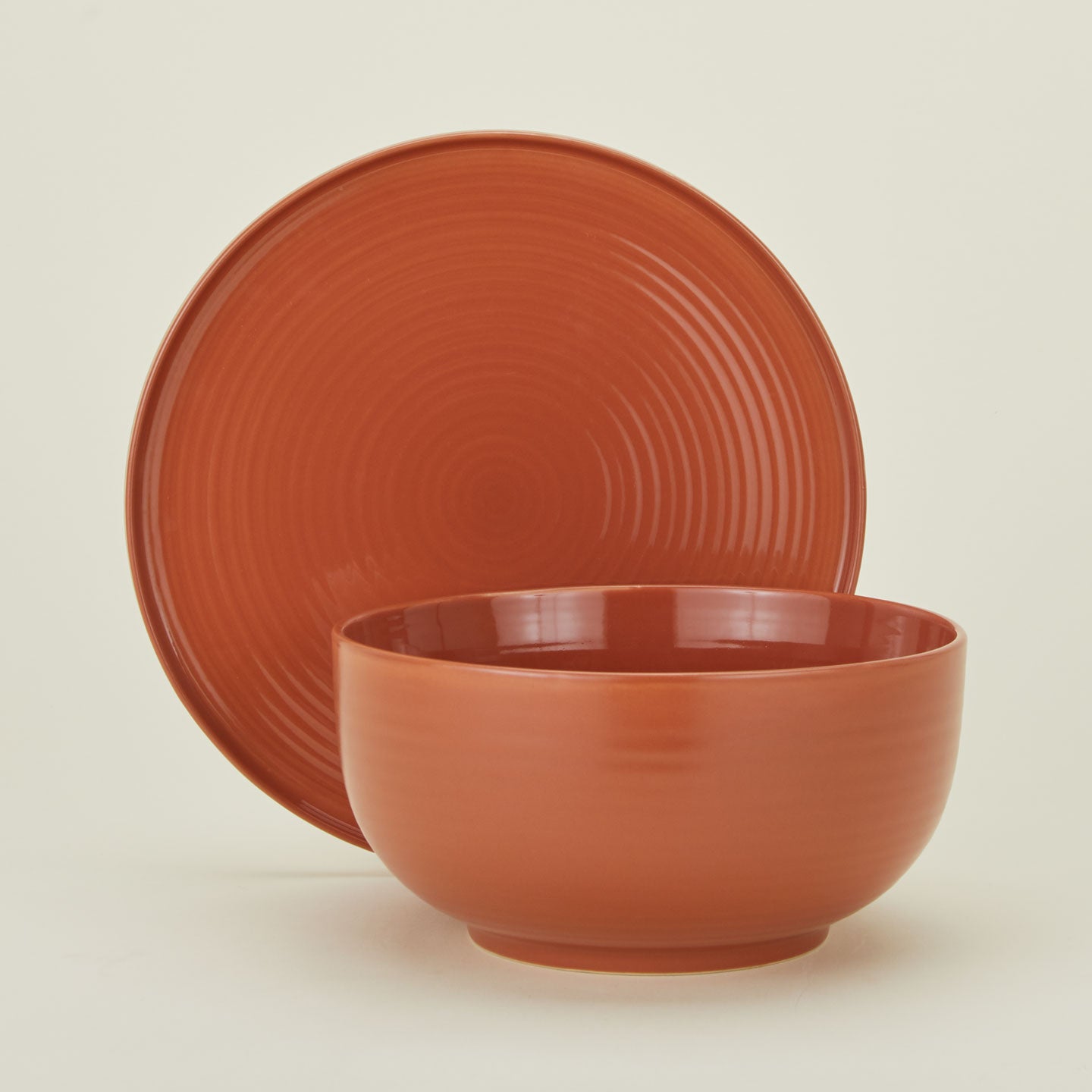 Essential serverware set with platter and serving bowl in terracotta