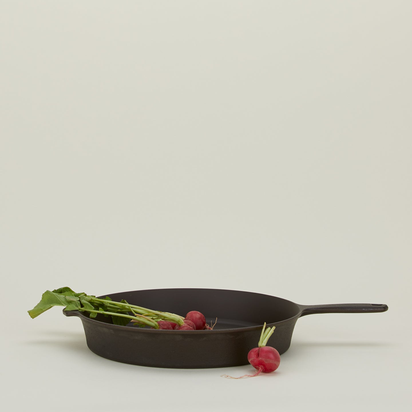 Field cast iron cookware large with radishes