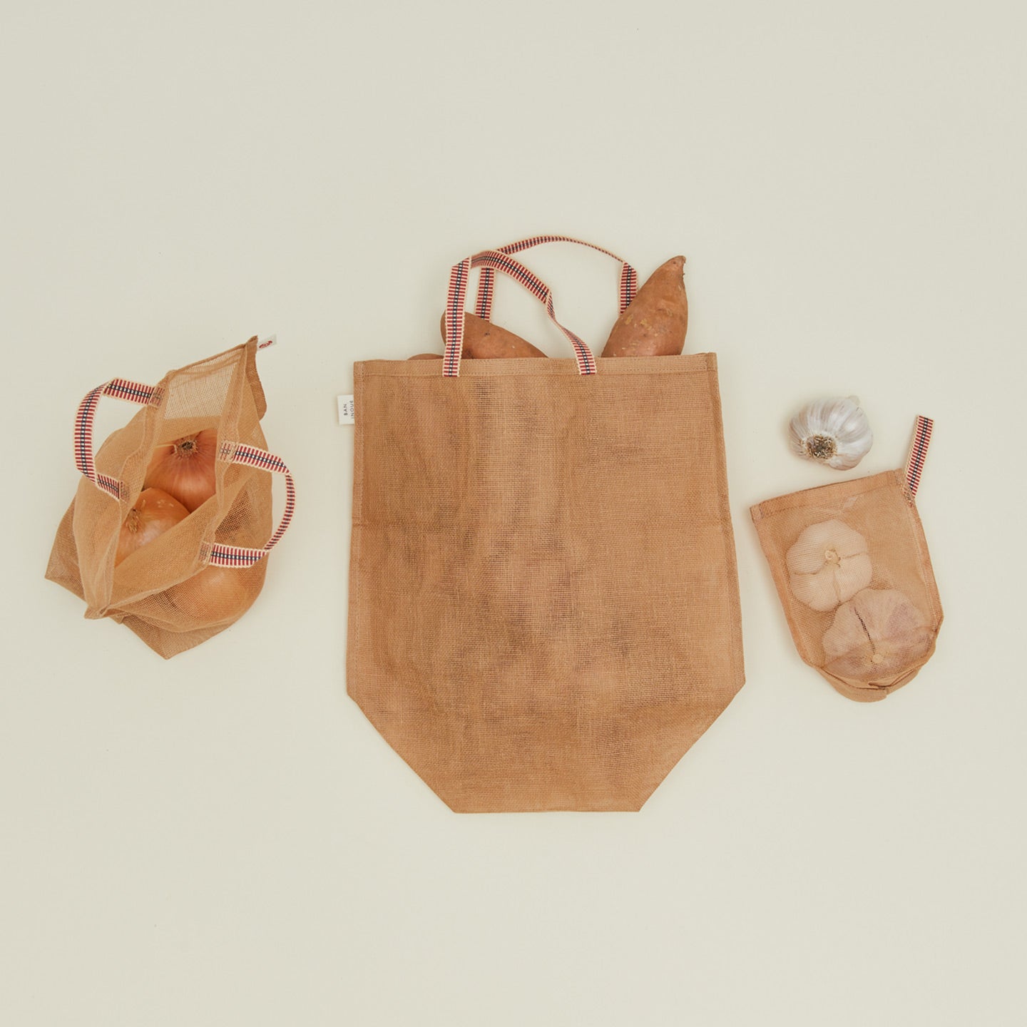 Fort + Field eco produce bags in tan with various vegetables