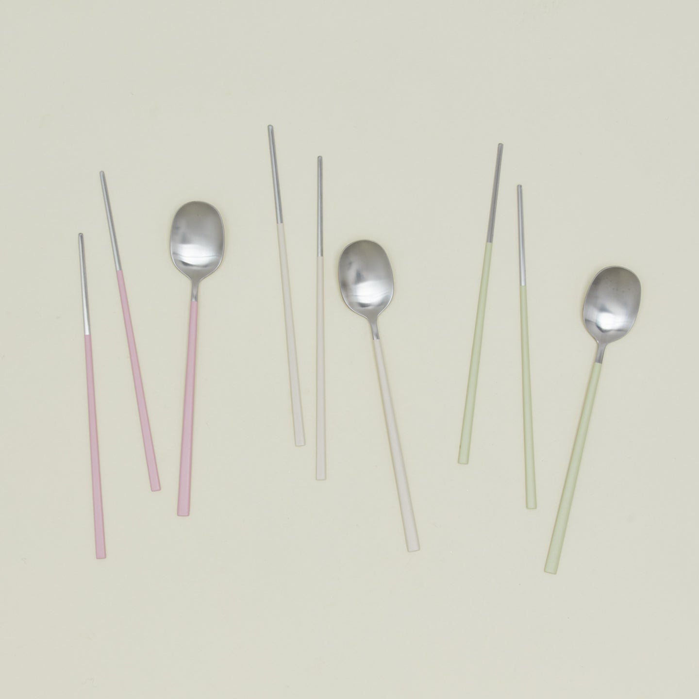 Illo spoon and chopstick set in various colors