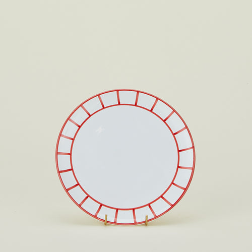 Jore Copenhagen fence edge lunch plate in white.