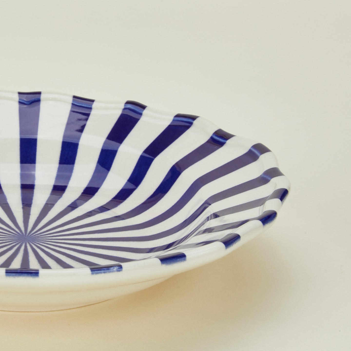 Detailed view of Maison Madison starburst pasta bowl