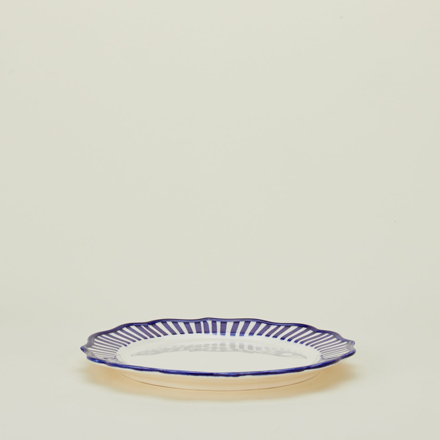 Maison Madison striped edge round platter