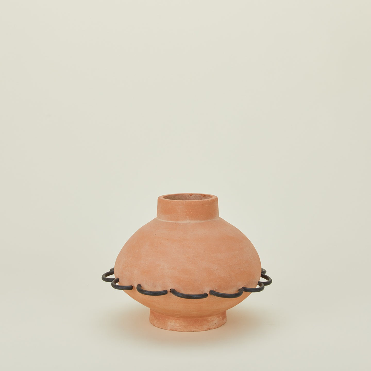 Eli terracotta and iron vessel.