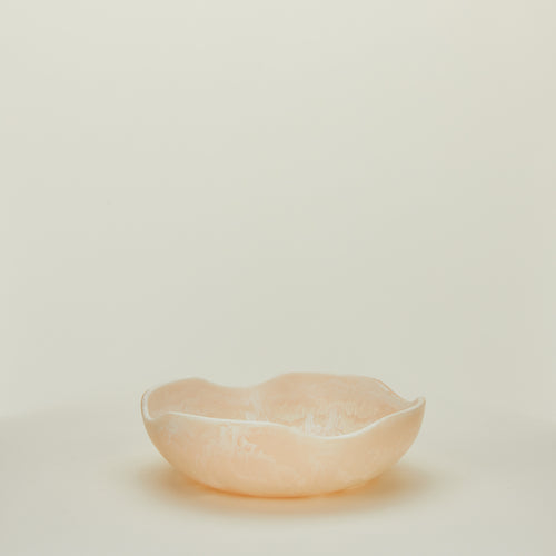 Flow resin salad bowl