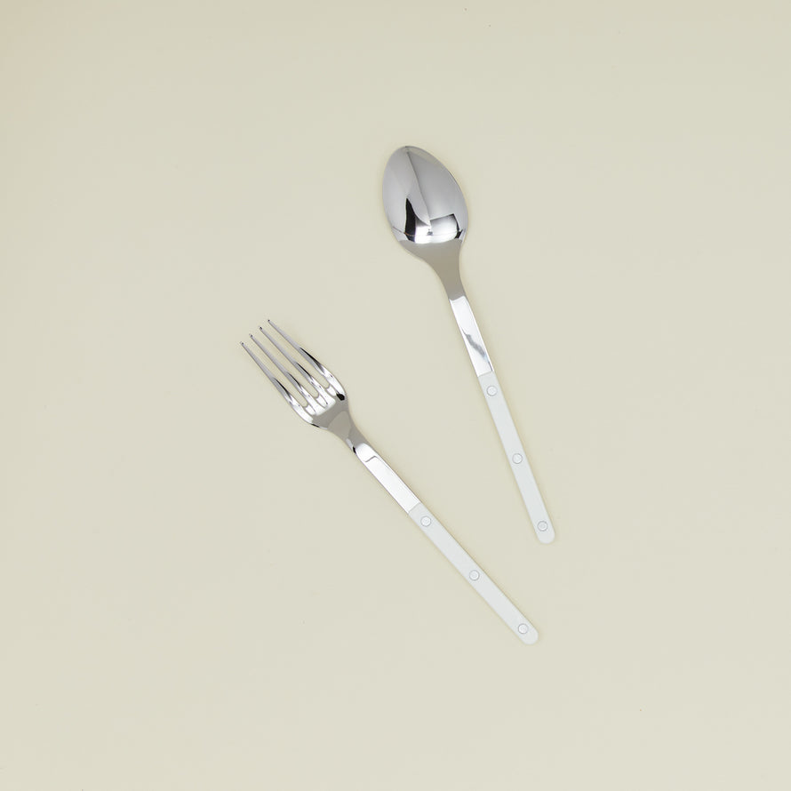 Bistrot Serving Set in white.