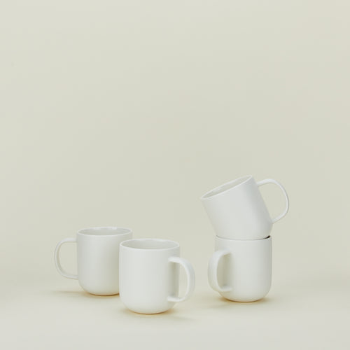 Simple porcelain mug set of 4 in white