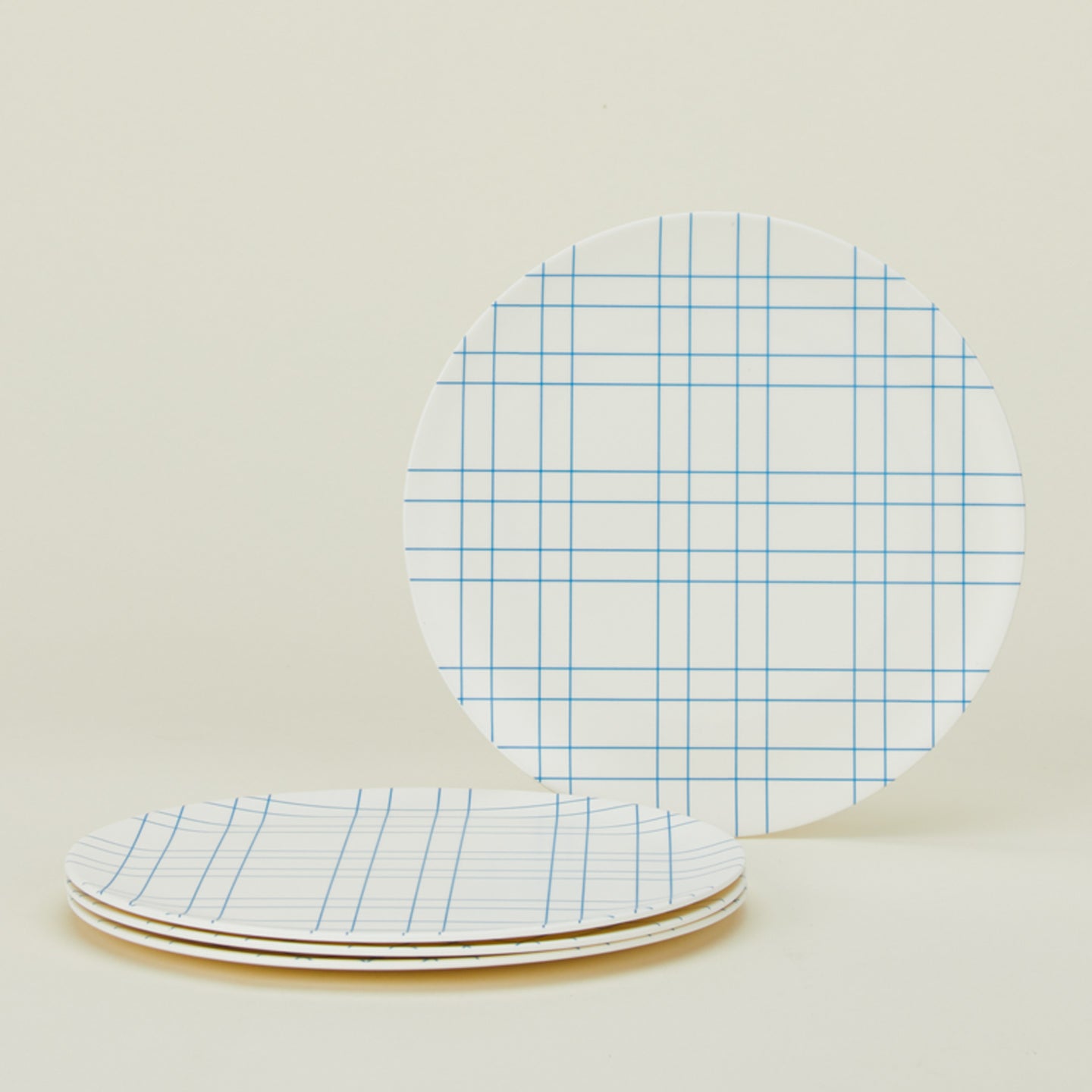 Set of 4 bamboo melamine dinner plates in Blue Plaid.