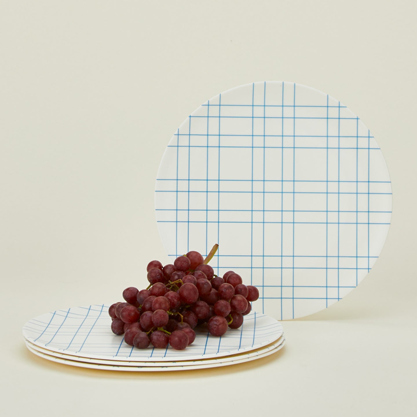 Set of 4 bamboo melamine dinner plates in Blue Plaid.