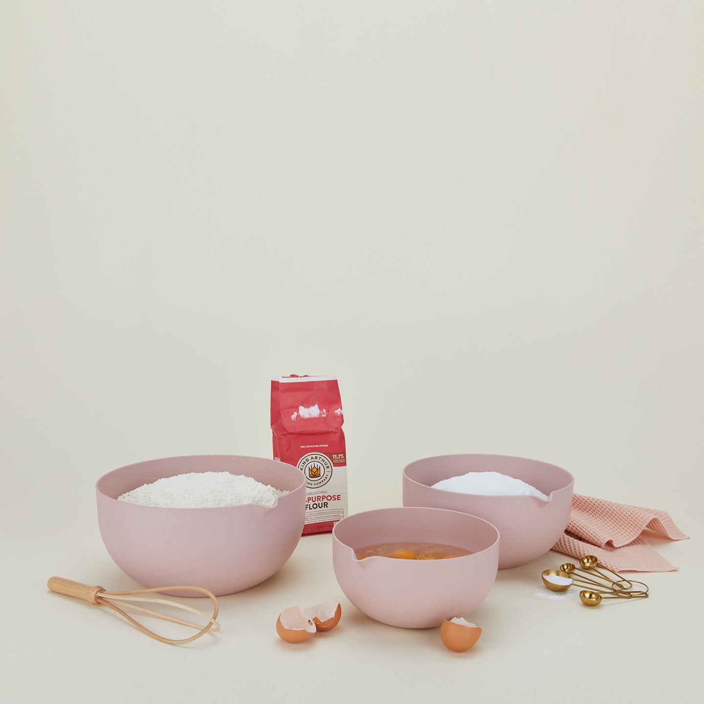 ANAMINA Large Mixing Bowl with 3 Extra Accessories - Never